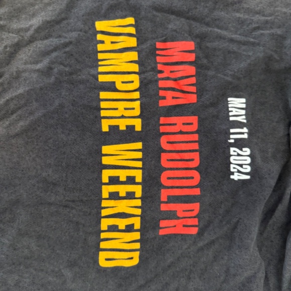 SNL Season 49 Concert Tee | Maya Rudolph & Vampire Weekend - Picture 3 of 3